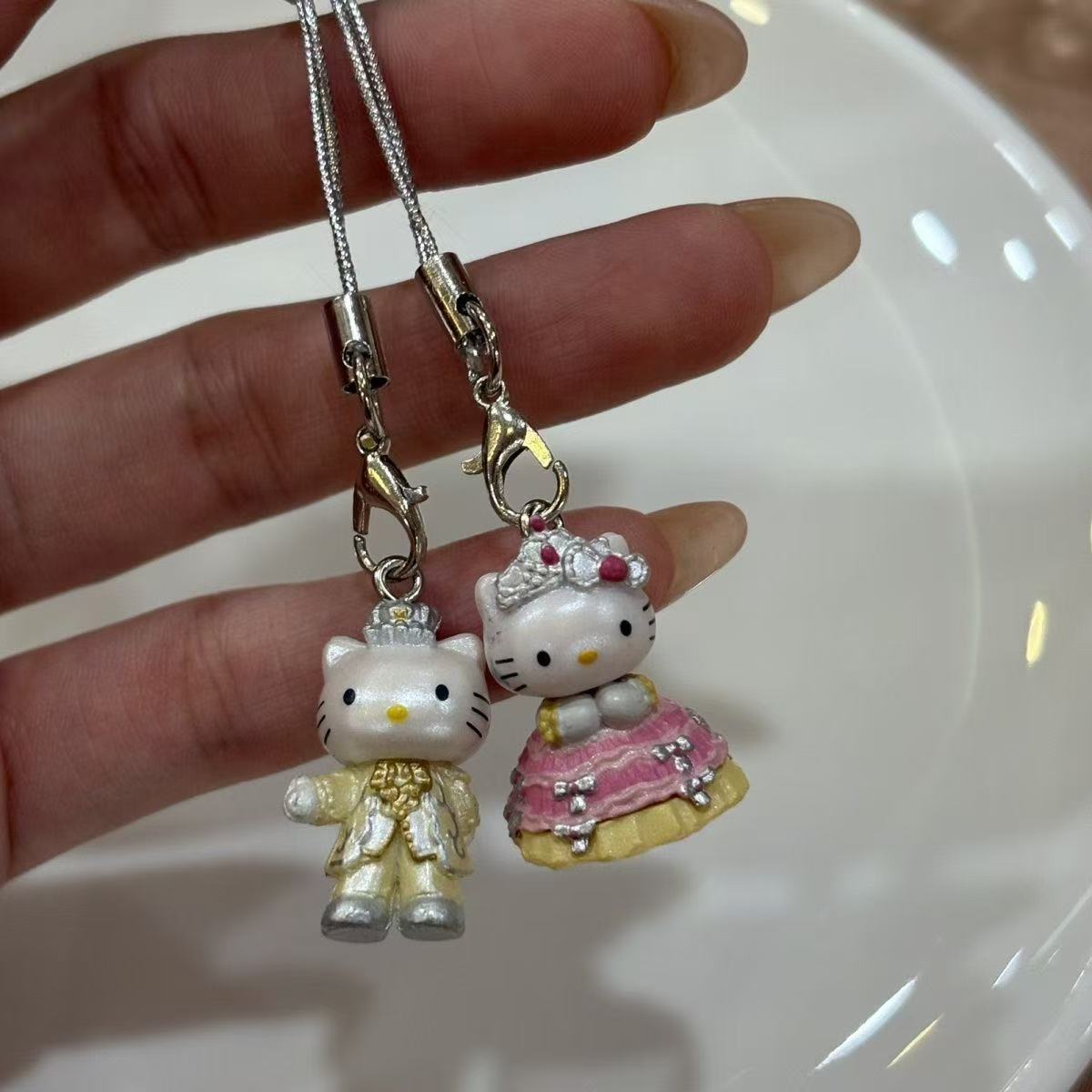 Event Suppliers - Kawaii Hello Kitty Wedding Dress Series